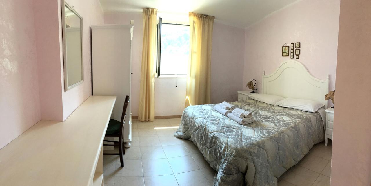 Agriturismo Affittacamere Atlhos فيستَ المظهر الخارجي الصورة
